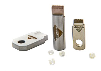 Diamond dressing tools